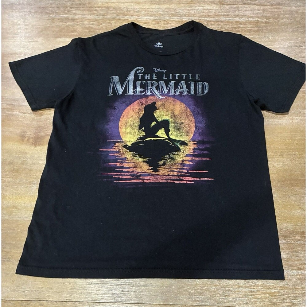 Disney The Little Mermaid Ariel Sunset Graphic T-Shirt Black Size Medium